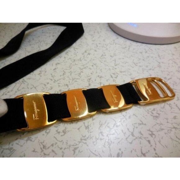 Salvatore Ferragamo VARA Navy Blue Leather Belt main image 2